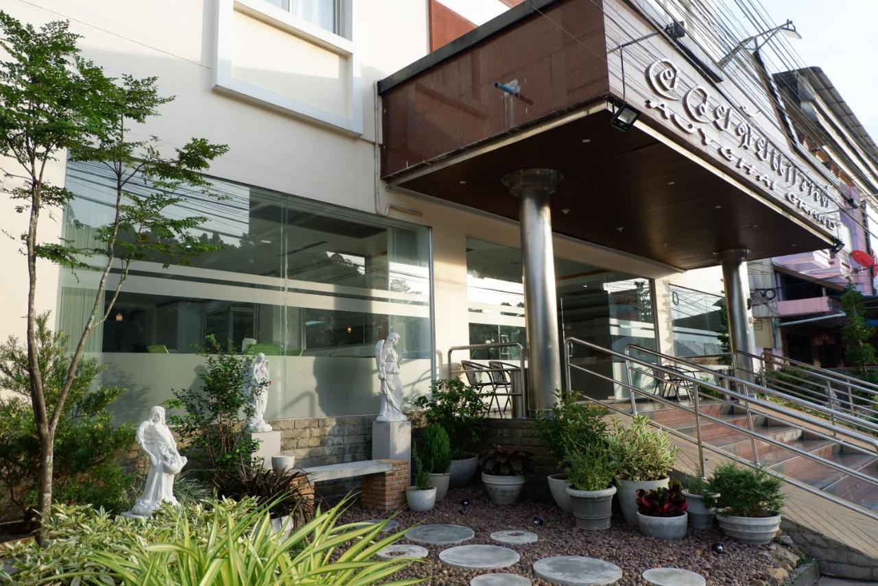 Auychai Grand Hotel Lang Suan Luaran gambar